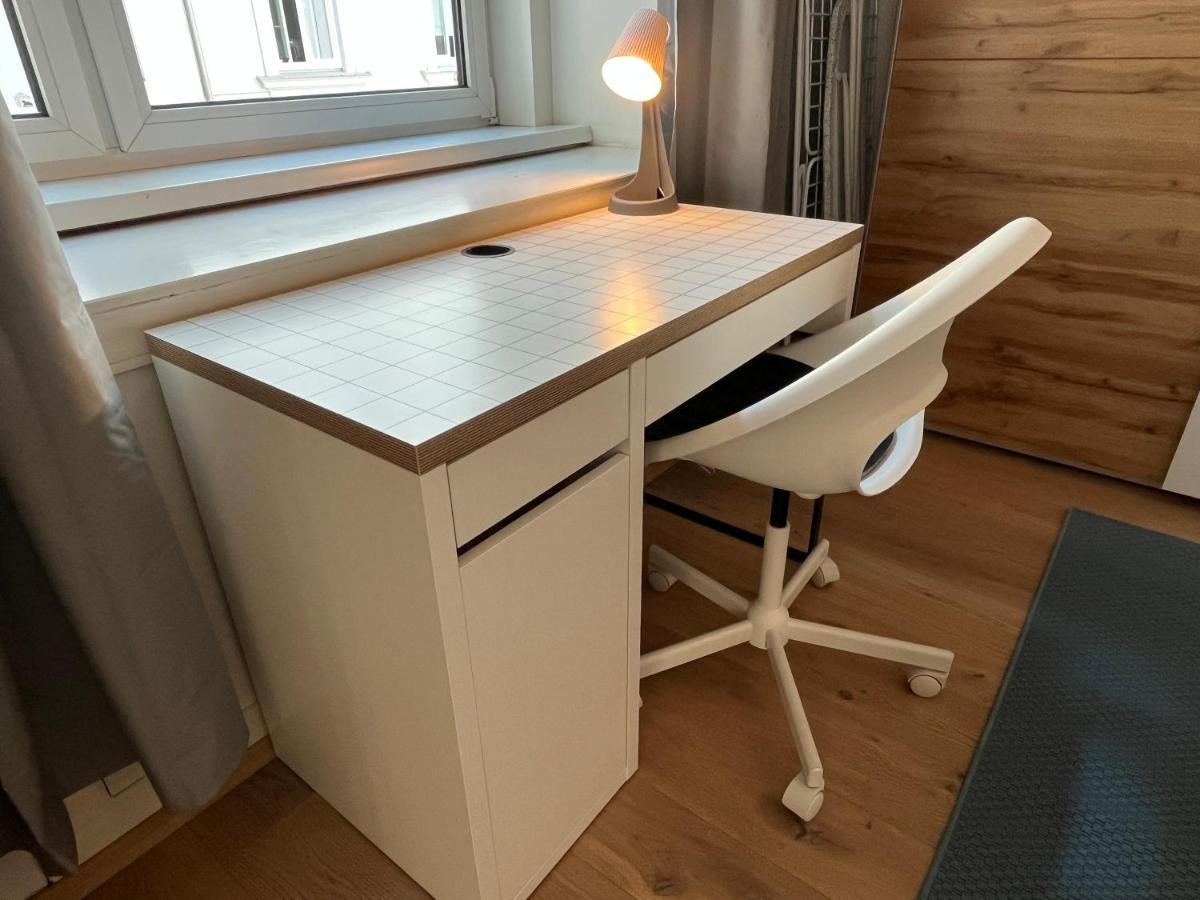 Stylish Apt Near Urania 1Br Appartement Wenen Buitenkant foto