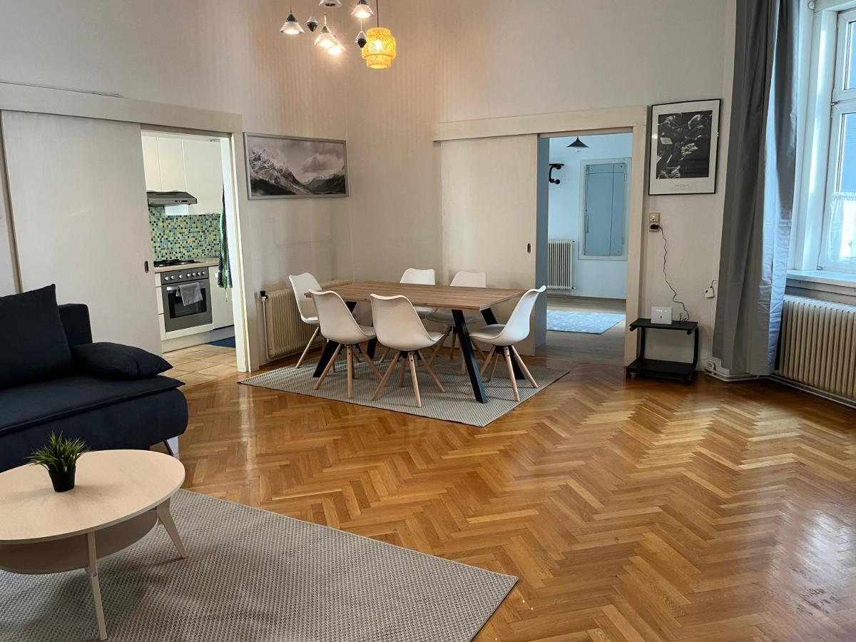 Stylish Apt Near Urania 1Br Appartement Wenen Buitenkant foto