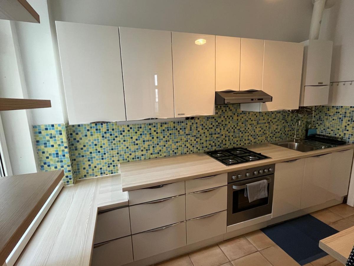 Stylish Apt Near Urania 1Br Appartement Wenen Buitenkant foto